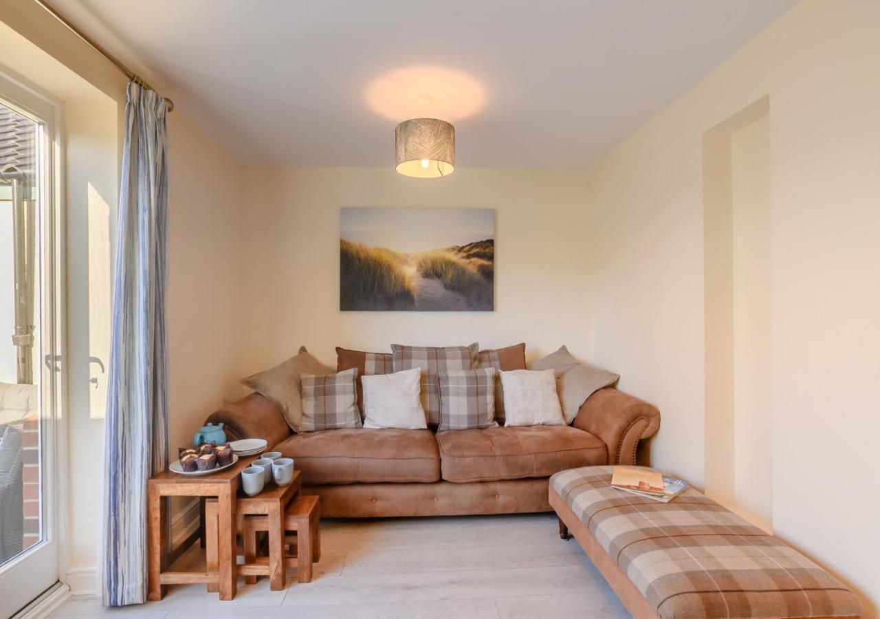 Swallowtail Cottage Winterton-on-Sea Exterior photo