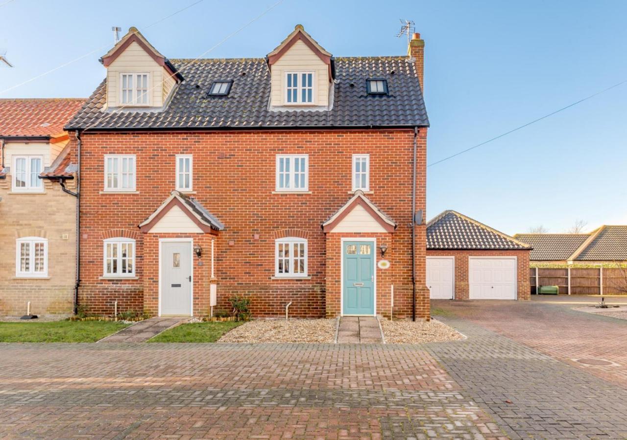 Swallowtail Cottage Winterton-on-Sea Exterior photo